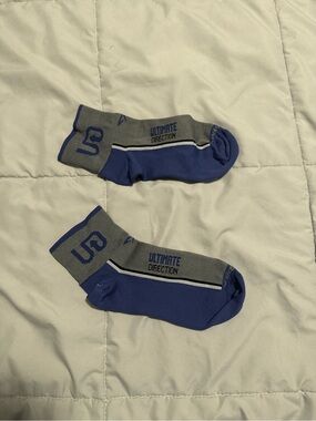 Ultimate Direction Men’s Blue & Gray Athletic Low-Cut Socks
